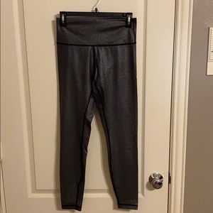 Lululemon wunder under 28”,size 8, metallic